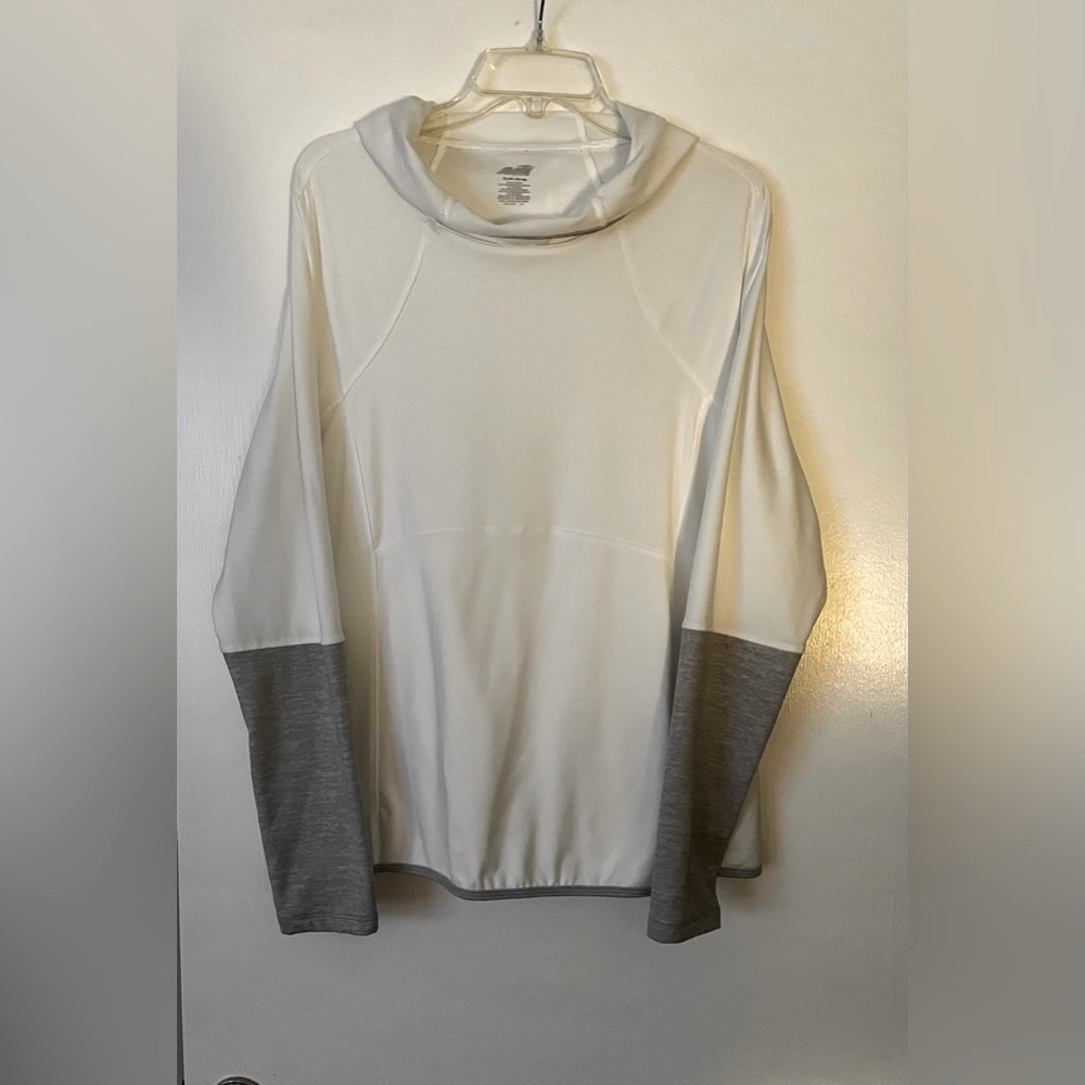 Avia Lightweight Gray and White Hoodie